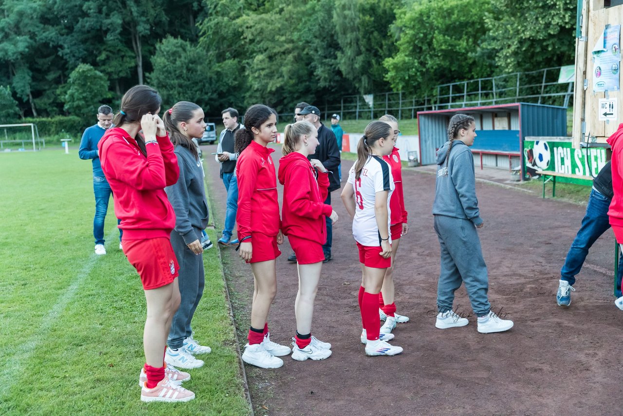 Bild 127 - Loewinnen Cup